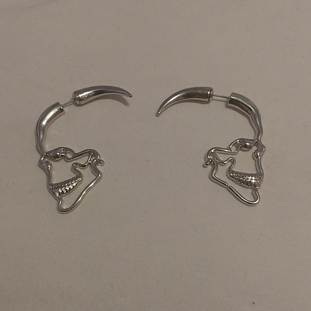 Skull Earrings